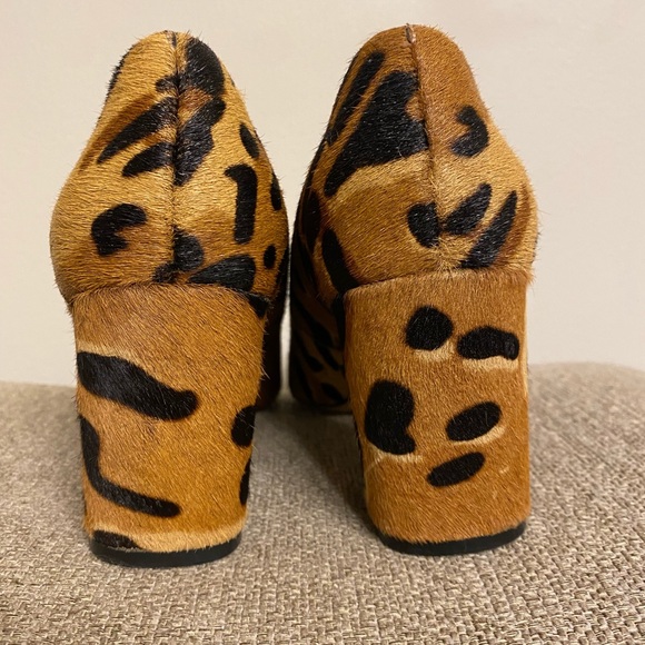 Vince Camuto Frittam Pump - Picture 4 of 8